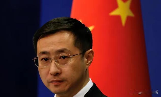 中国昭告全球，介入台海连着一块打！美国火速改口，支持两岸和统。高市早苗闯大祸了，