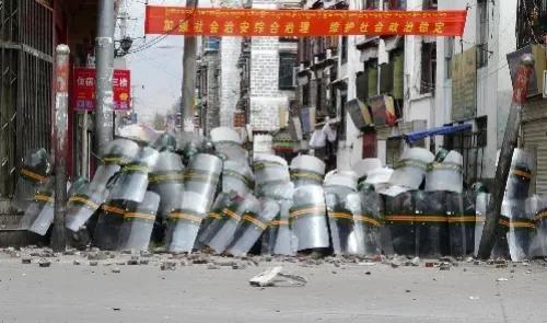 思来想去我还是决定要发这一篇微头条，首先我们要以沉痛的心情悼念十六年前在西藏自治