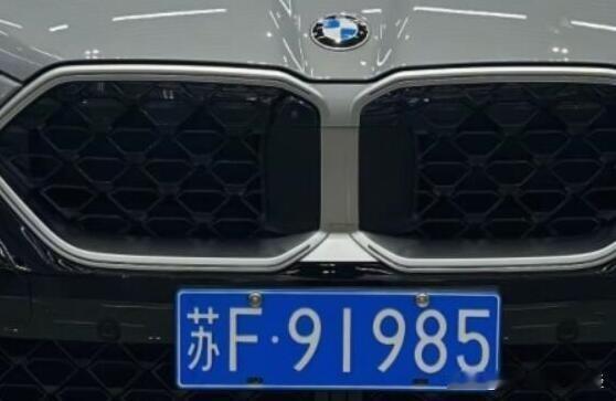 又是一年高考时，每年送考，基本都会选一些”985”、“211”的车牌作为送考车。