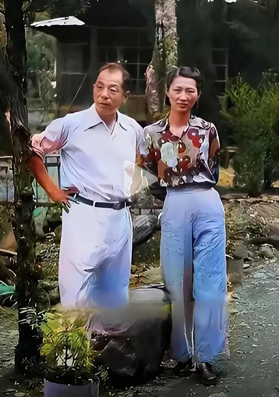 这才是张学良和赵四小姐的真实照片这是张学良和赵四小姐在台湾被幽禁期间的真实照片！
