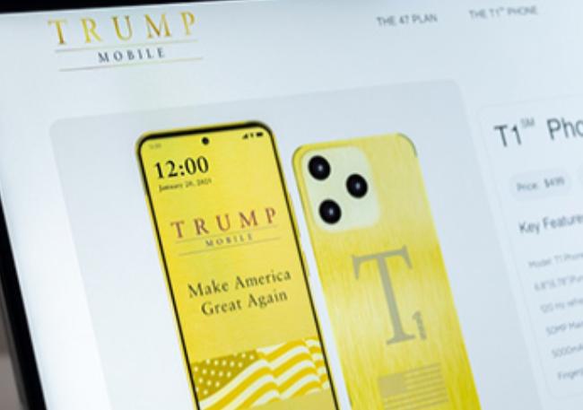 特朗普脸都丢尽了！吹上天的"黄金爱国手机"还没发货，就先把客户坑惨了！当地时间5