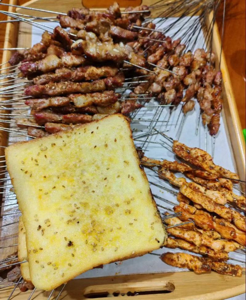 大众点评必吃榜开进这些城大众点评必吃榜 明星果然懂吃！时代少年团安利的锦州、莆田