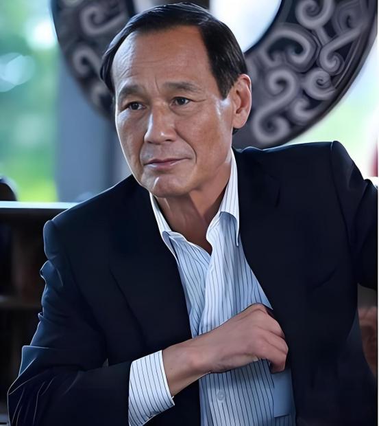 1988年，警察从陈惠敏的家中搜查出2支手枪，200发子弹，就在警察要将陈惠敏带