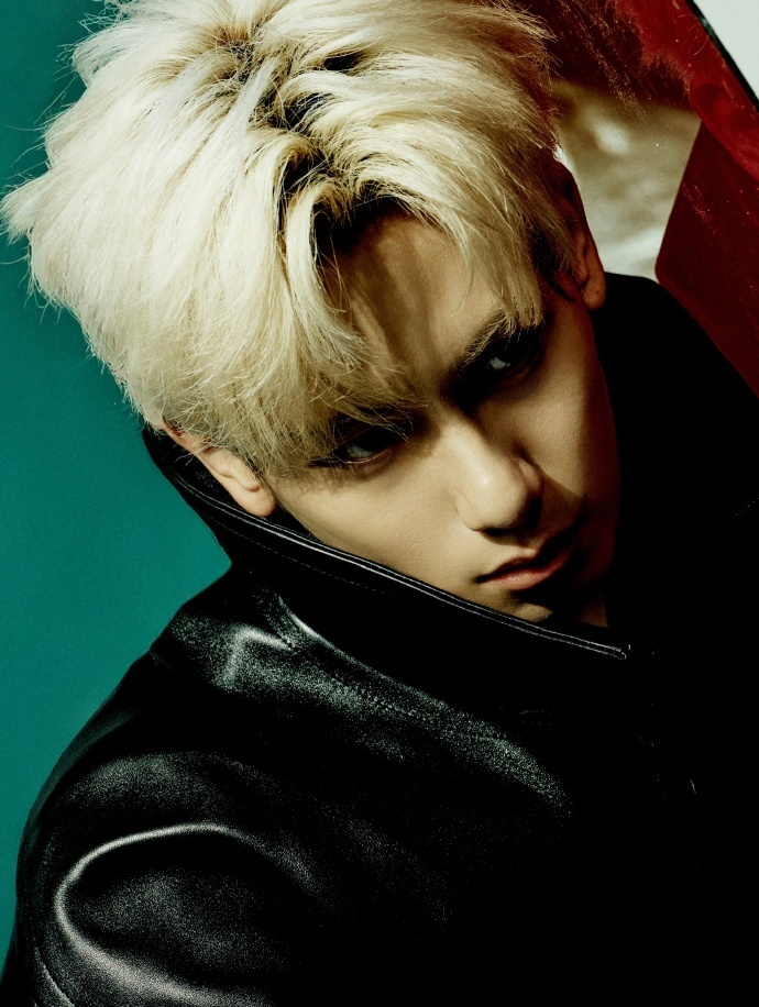 胡先煦白金闪耀胡先煦白毛渣苏感男友 胡先煦白金闪耀，胡先煦白毛渣苏感男友，谁懂昨