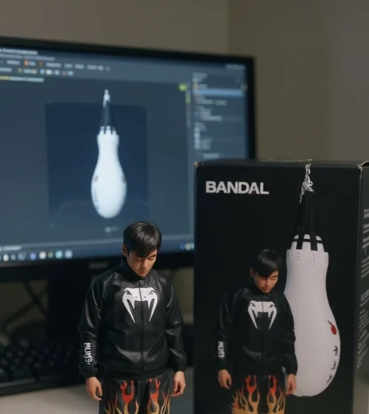 这可太有意思了，VENUM手办