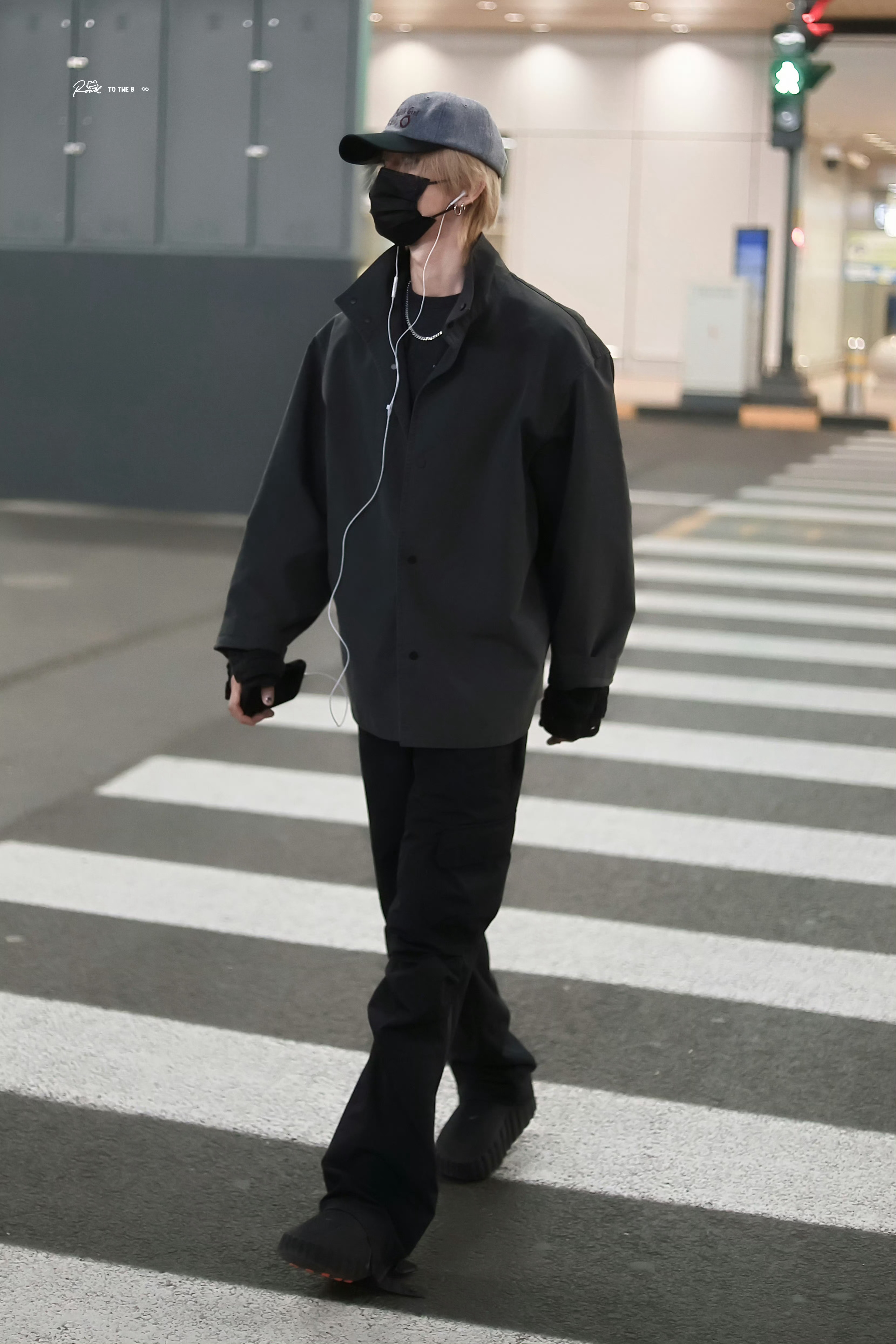 徐明浩 × 今日回国机场造型路透饭拍 风格大赏