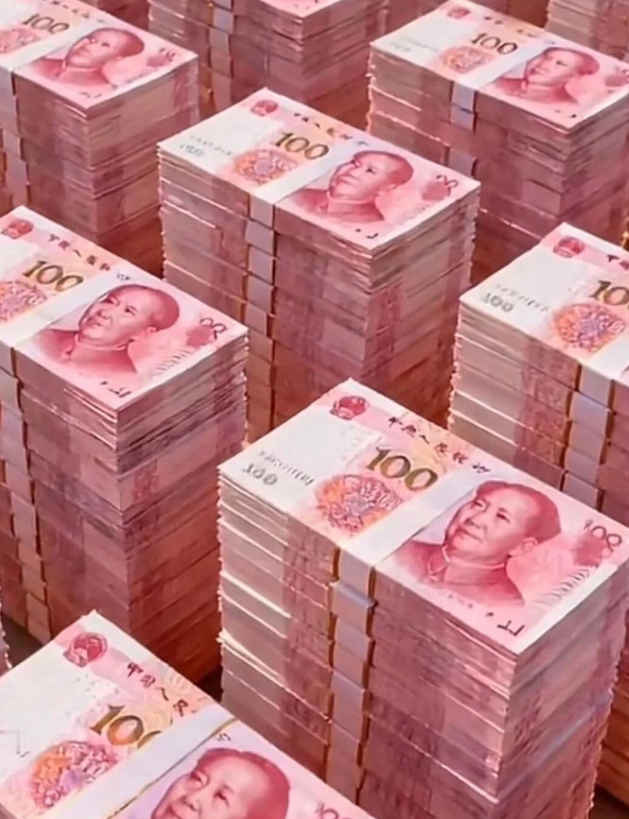 挣100万很难存100万更难
没有100万啥都想买
总想证明自己很有钱
有了10