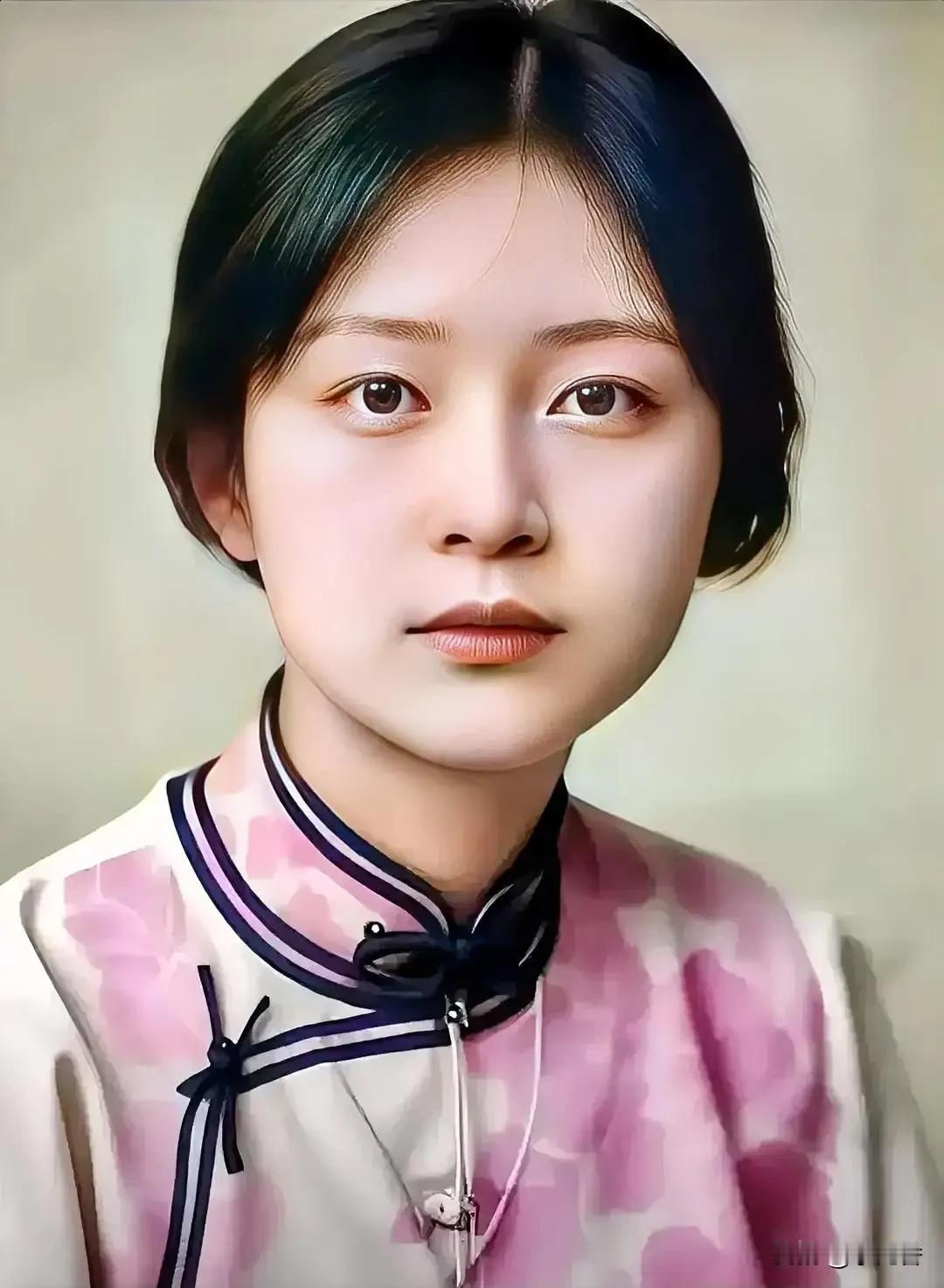 林徽因说：“让女人终生忘不掉的两个男人：一个是情窦初开之后，给过她风花雪月的男人