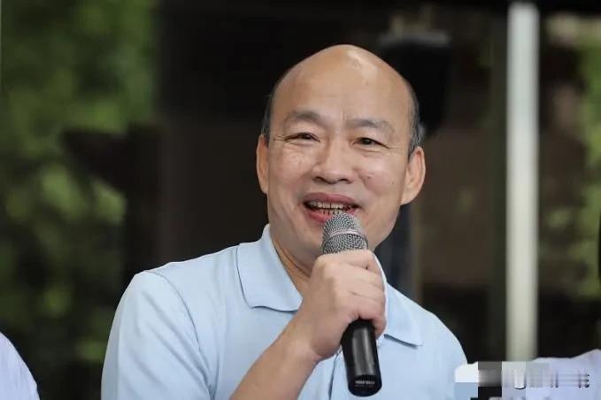 焰火晚会致词   韩国瑜喷金句：盼太太别拔我头发  已经不多了

今年焰火晚会首