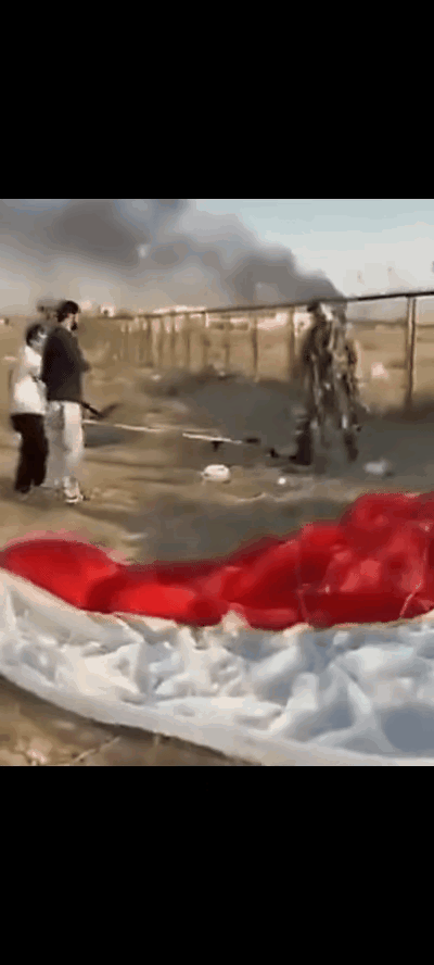 美军F-15E飞行员这次玩脱了，在科威特上头飞得好好的突然弹射跳伞。结果刚落地就