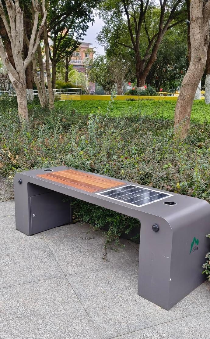 不得不说，有些日本网友的眼界真是狭隘得离谱，无知到连电池都不知道吗？

一段国内