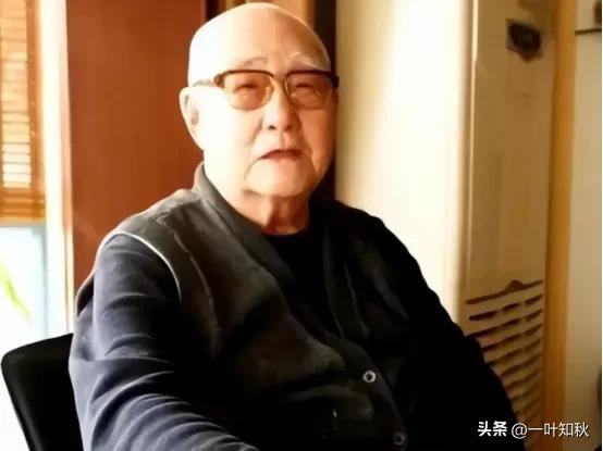 韩复榘之子韩子华，因父亲1938年被蒋介石处决，1948年国民党溃退时，他断然拒