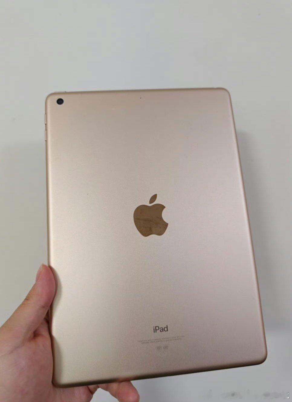 转评赞！ipad（第五代），三天后抽一位粉丝直接送。 （