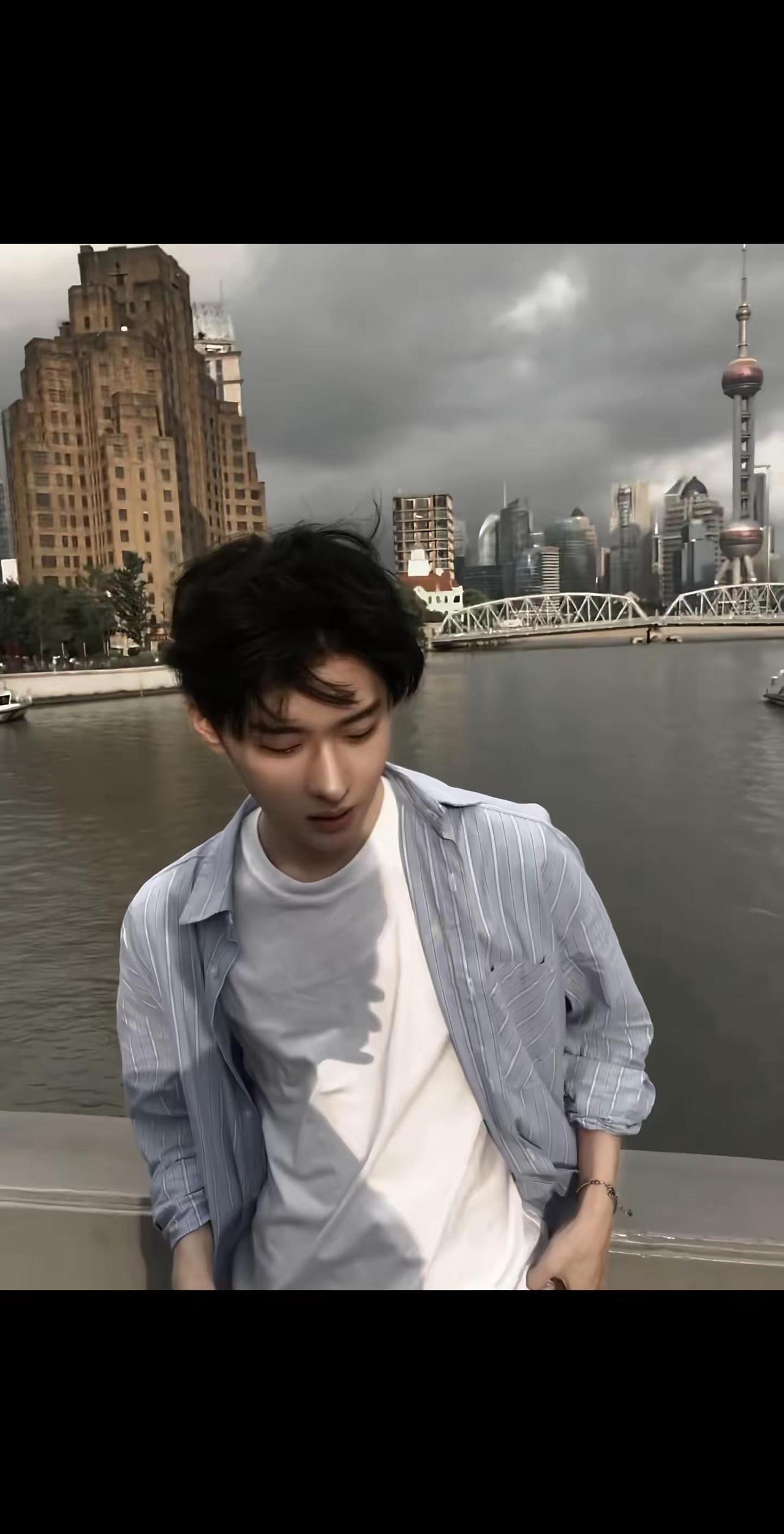 你的誓言比羽毛都輕