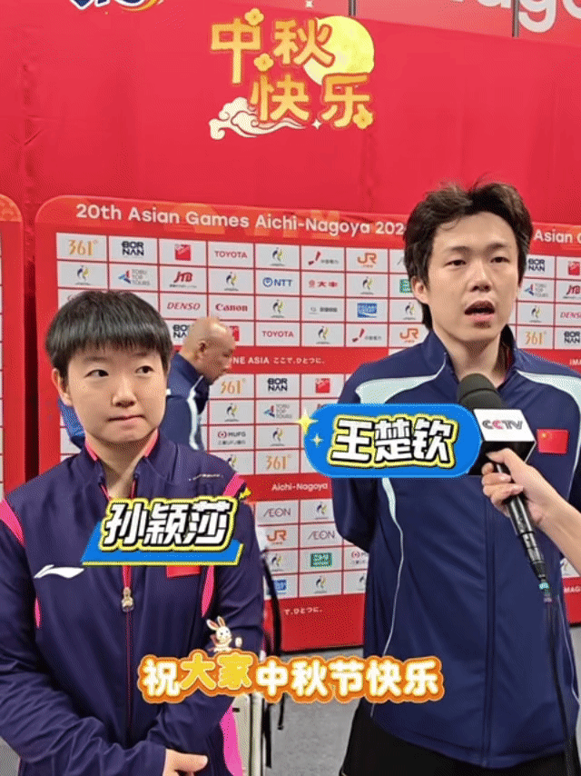 👀嘴角上扬 ​​​