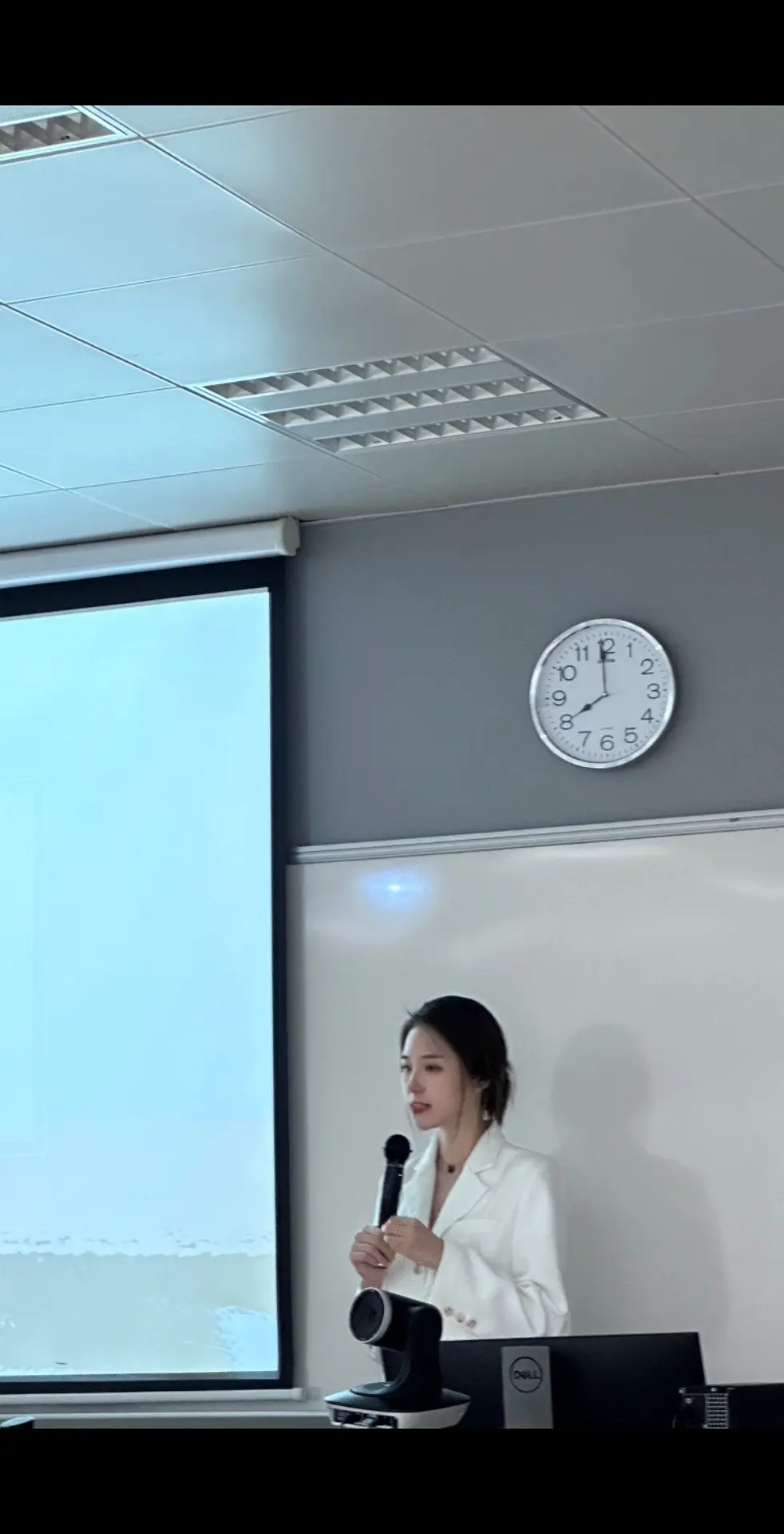 校内学妹校外学姐