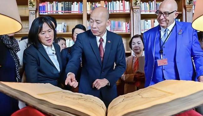 场面太冷清！韩国瑜赴英访问全程遇冷，根本没人出面接待。英国官方与民间对此全程沉默