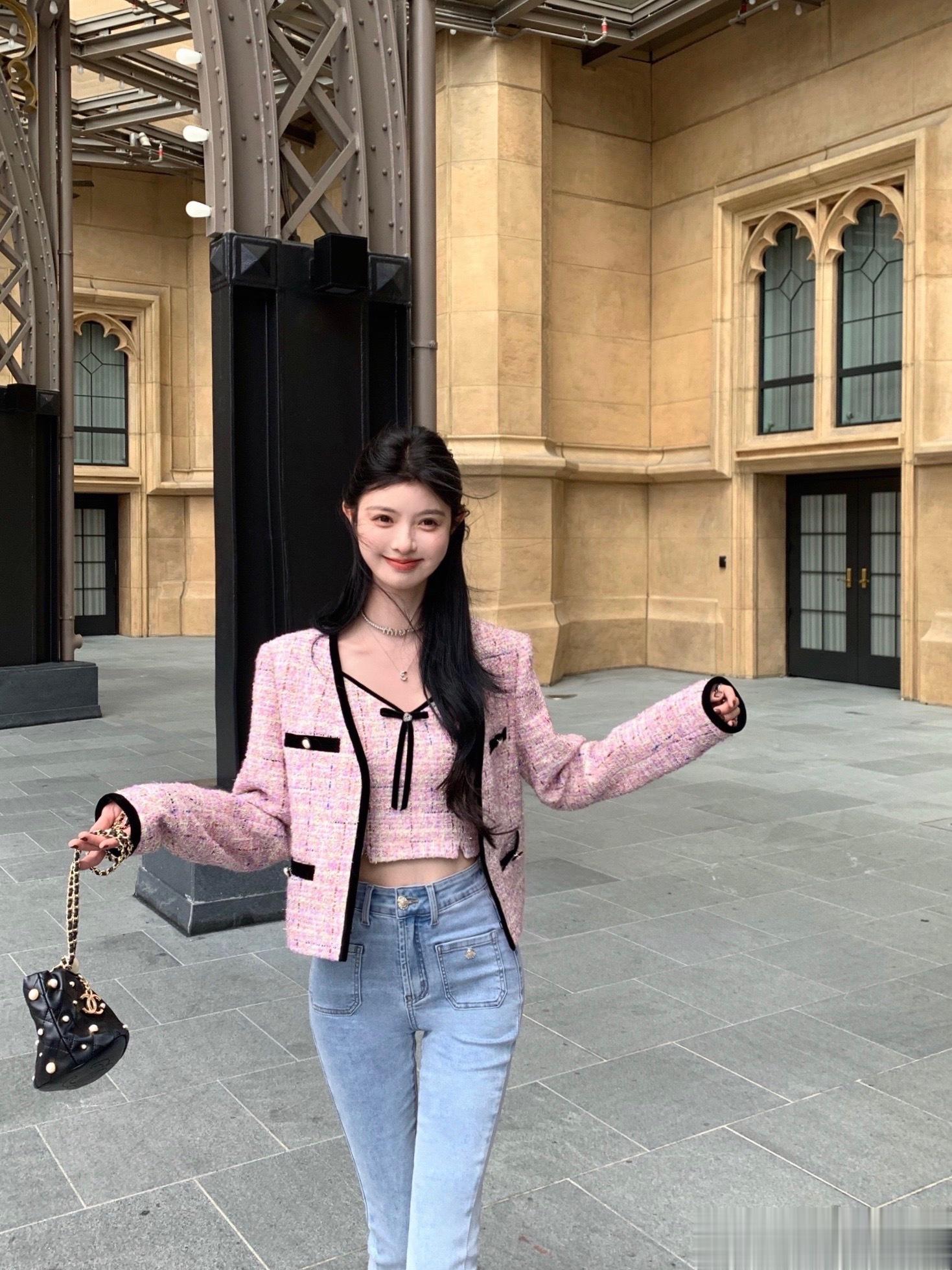 漂亮吧 你哒~👀：送个小宝挑色 这款是bbbbb入今晚老时间啵啵间聊聊穿穿