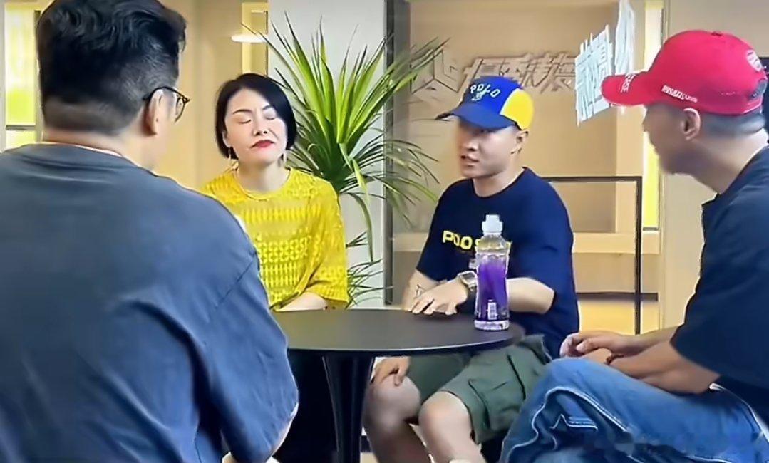 王一博去韩国前在北京培训了一年王一博十二岁离开洛阳前往北京，开启为期一年的练习生