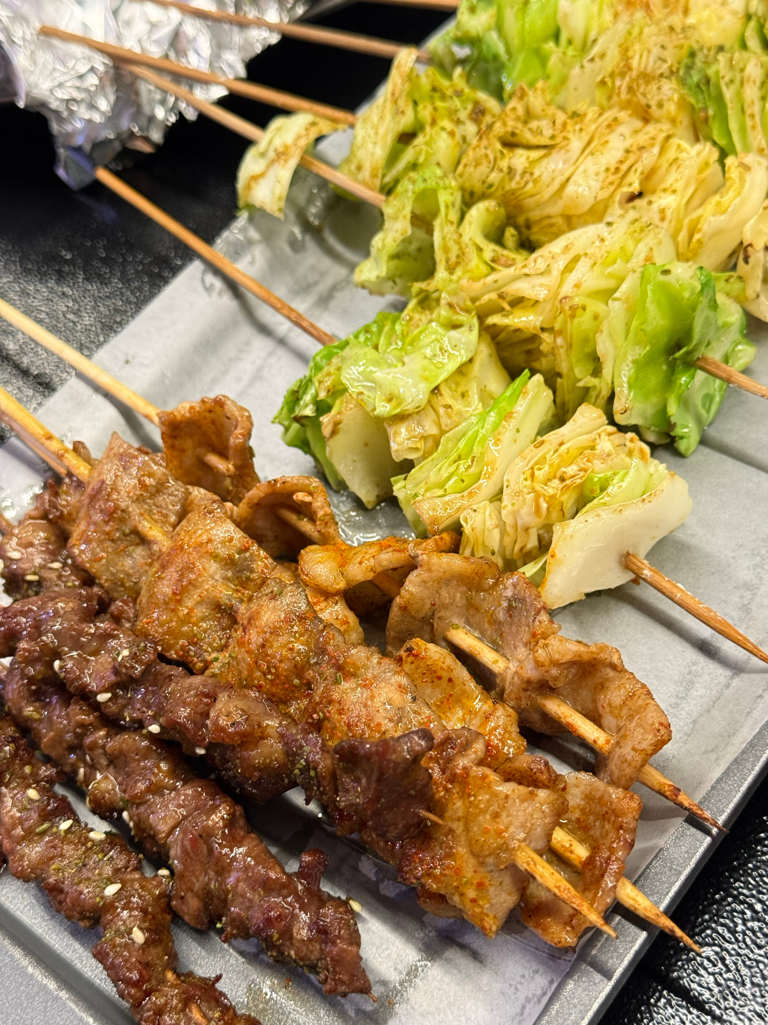 你们晚上吃什么？朋友新开的烧烤店很不错，主要食材新鲜😋 厦门