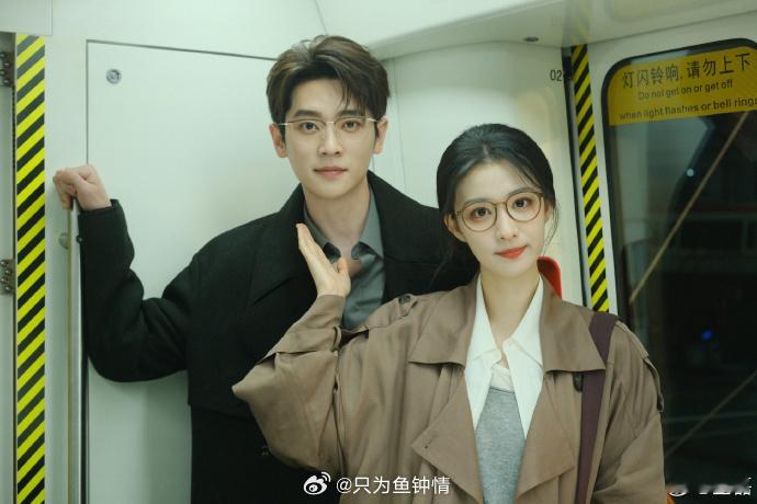 丞磊的117天32集800字剧集成何体统 117天不是数字，是丞磊把自己揉碎了重