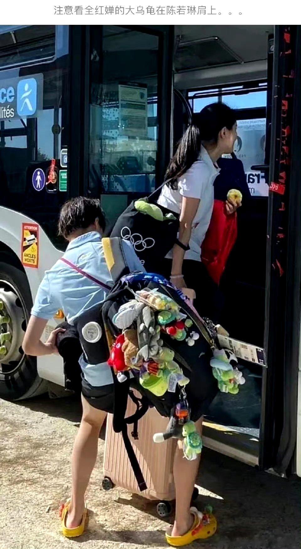 #陈若琳把全红婵养得是真好啊#印象里陈若琳还是个小孩呢就已经开始带孩子了[允悲]