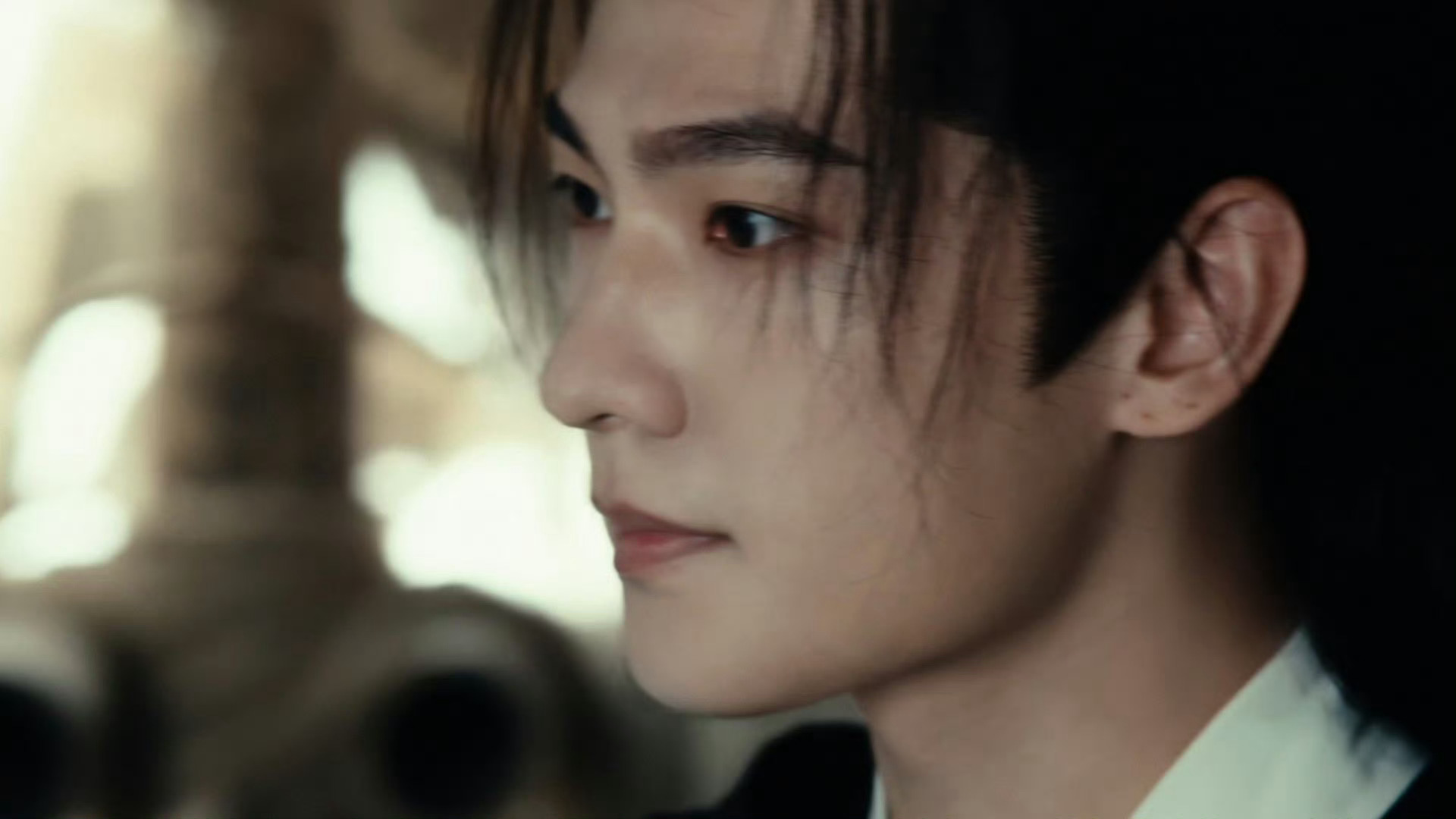 杨洋褪去了刻意端着的架子杨洋的演技愈发成熟了 从刻板表演到鲜活塑造，杨洋在《雨霖