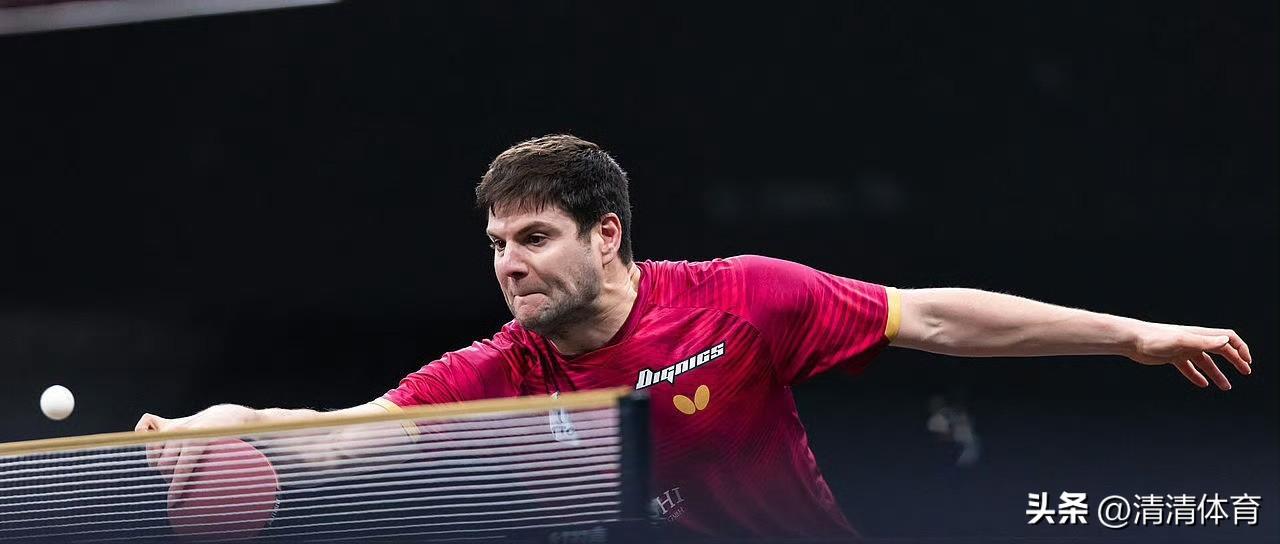 奥恰洛夫也太记“仇”了吧！[捂脸]
去年新加坡输给梁靖崑，还是自己手握赛点被翻盘