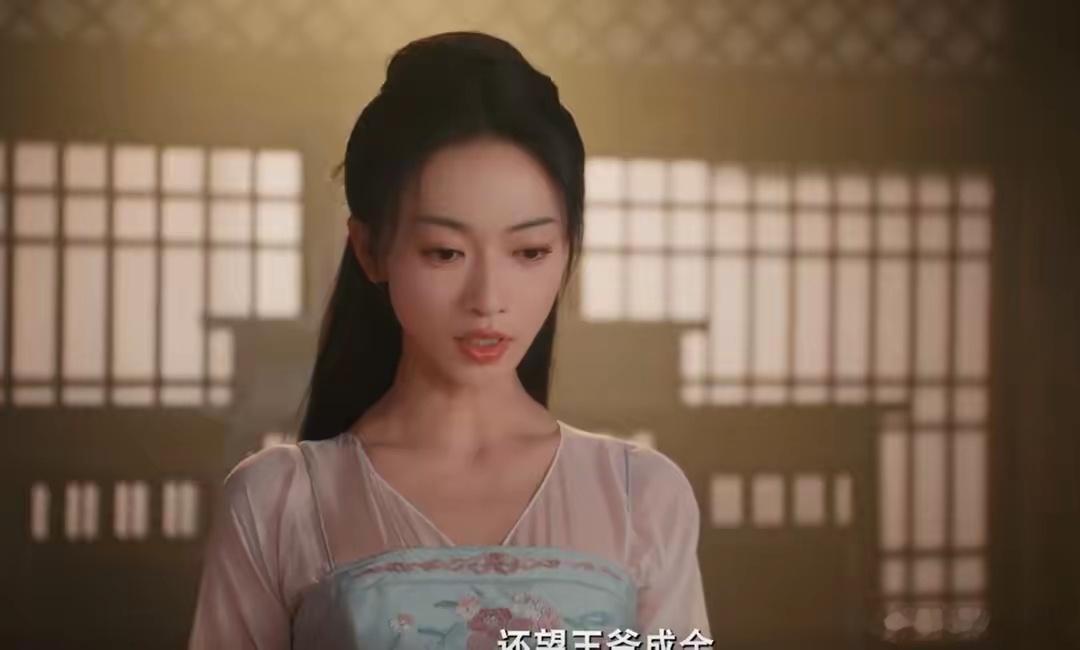 《春花焰》真实场景相比那些绿幕抠图强了很多，不管是宫内大场面，还是日常外景都很真