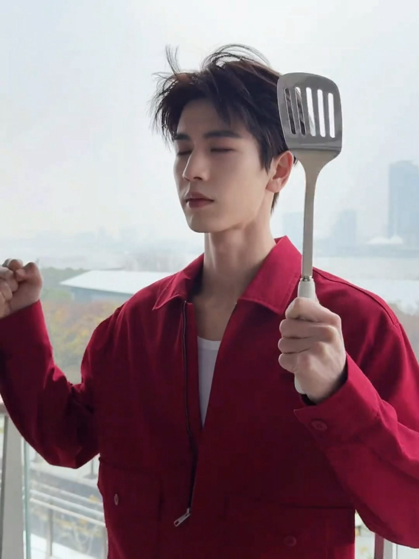 比张凌赫更萌的我找不到 