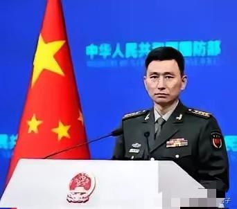终于亮剑！我方直接放出重磅硬话，解放军已然全员就位，时刻守护国土完整。
面对不断