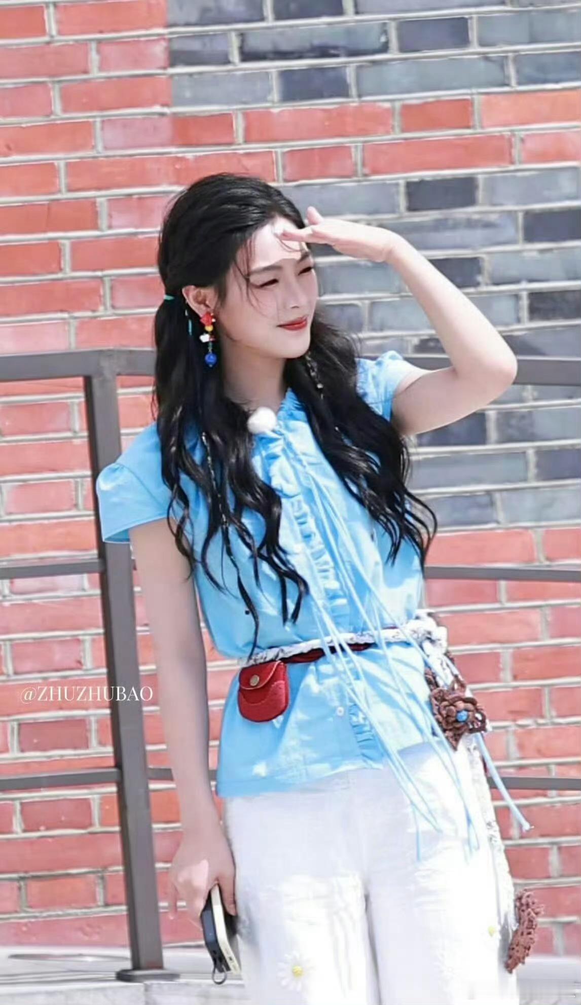 陈丽君好准的音感💫跨越曲风依旧保持稳定发挥，越剧打下坚实基础，造就了令人赞叹的
