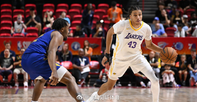 夏季联赛半决赛，关键时刻湖人接连失误，最终勇士92-88淘汰湖人晋级决赛。湖人夏