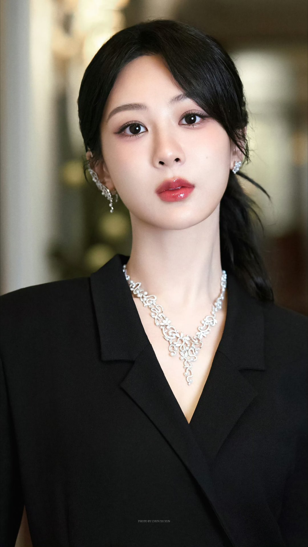 杨紫杨紫吐槽横店怎么会有这么多坏马如果撑伞没诚意，那我淋雨爱你𝙄𝙛 𝙩𝙝