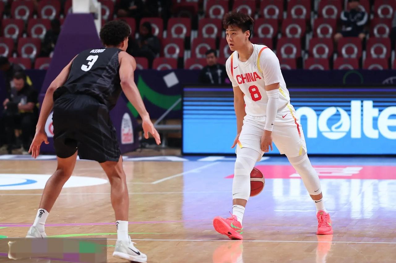 赵睿——亚洲杯22次罚球，投中20次；

胡金秋—亚洲杯19次罚球，投中11次；