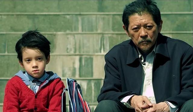 在我们身边，凡儿女在国外的，尤其是在美国的，大都会夸国外好、美国的种种好……
