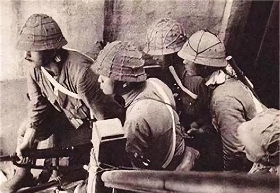 1945年拒降反折磨使者？看暴怒苏军如何用烈焰让日军还债！
从1934年开始，日