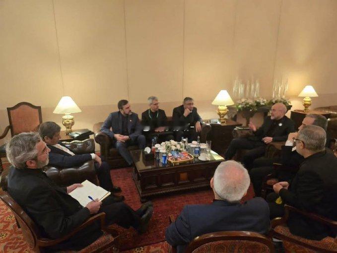 外国网友爆料：副总统 JD Vance、特朗普金主 Steve Witkoff、