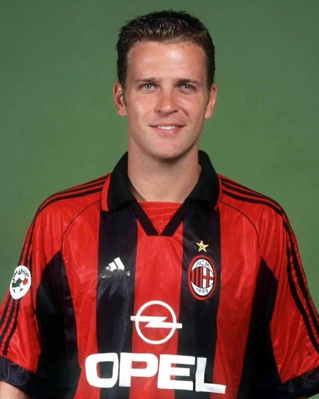 【祝福】🔴⚫️ 米兰名宿比埃尔霍夫🇩🇪生日快乐。🎂🎂🎂semprem