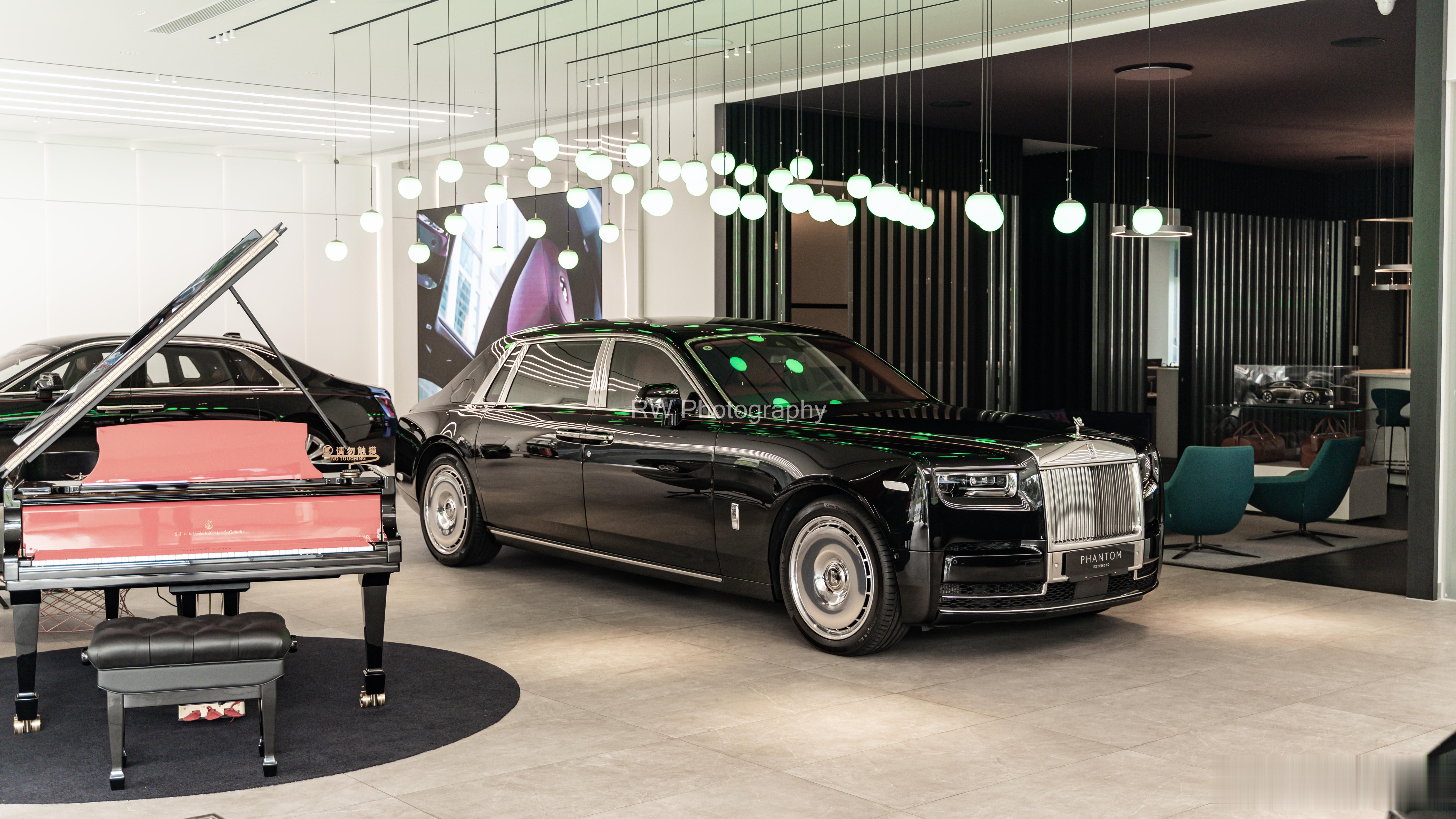 Rolls-Royce Phantom Series II从全新的大饼轮毂到新古