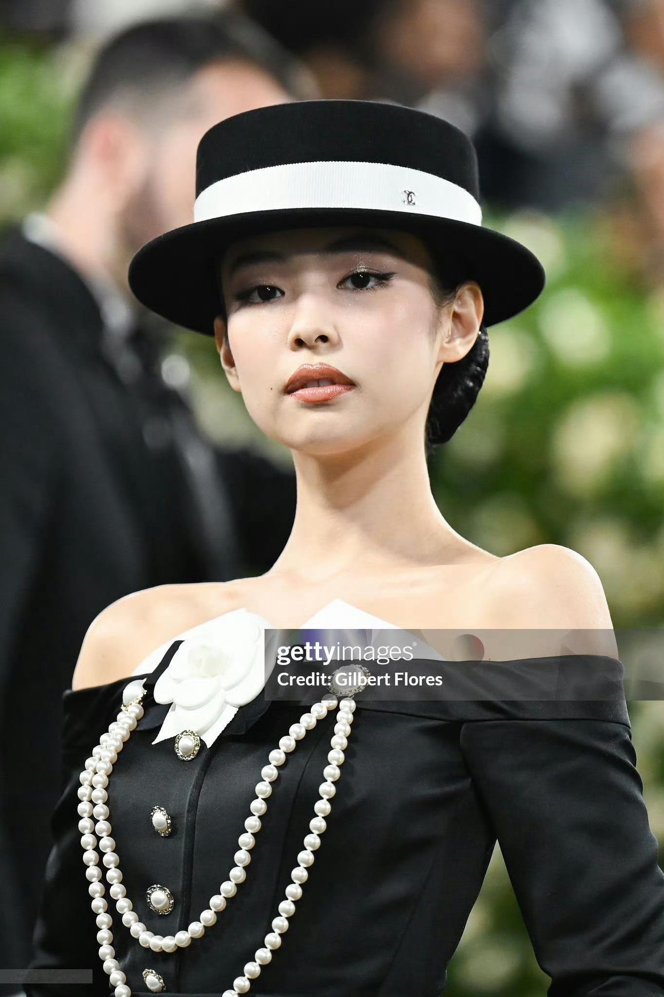 出席MetGala红毯G社生图已出✨Jennie Lisa 朴彩英 崔胜澈Jen
