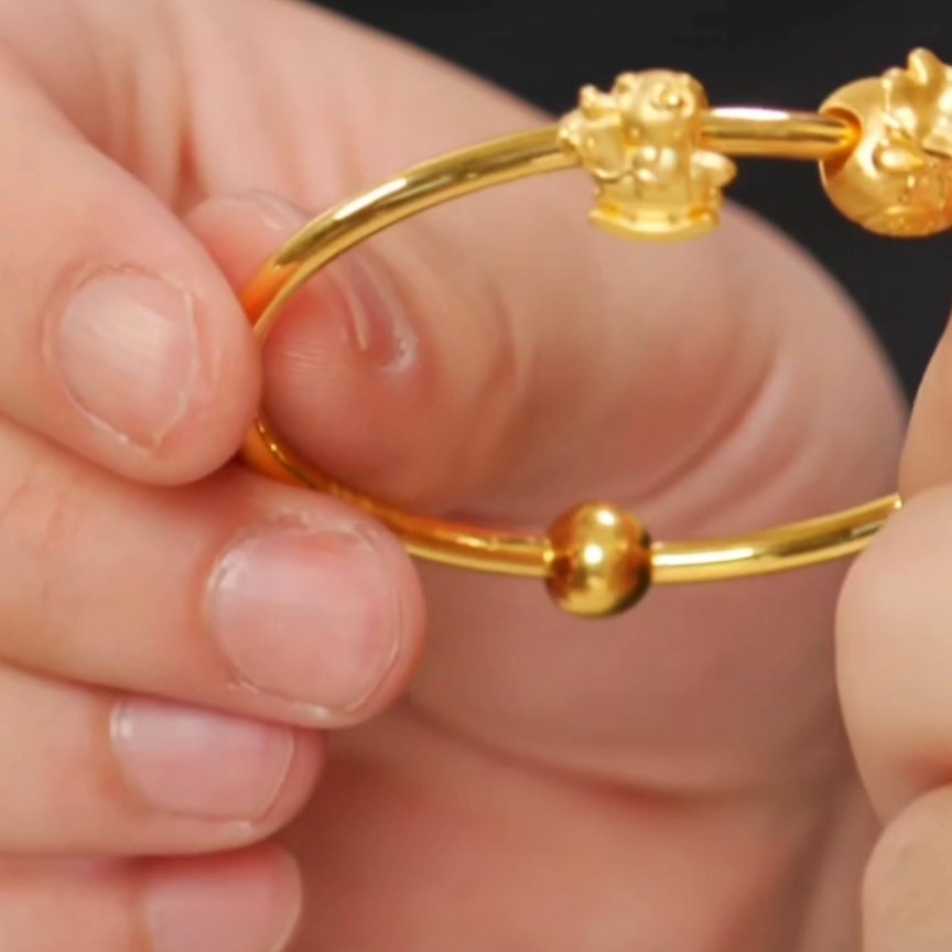 我就这样反复观看小丸的手 好萌吧不过下次剪指甲让我来就好了