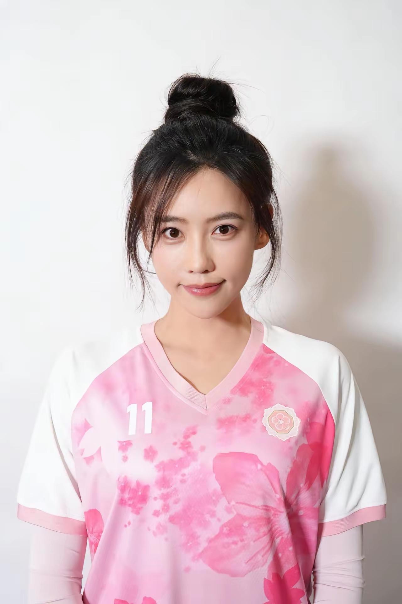 世界上有两种快乐：
开心的笑和睡个好觉。