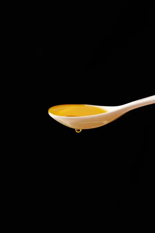 大家家里用的食用油，开封42天可能就已经“坏”了！你是不是也这样：买油时精挑细选