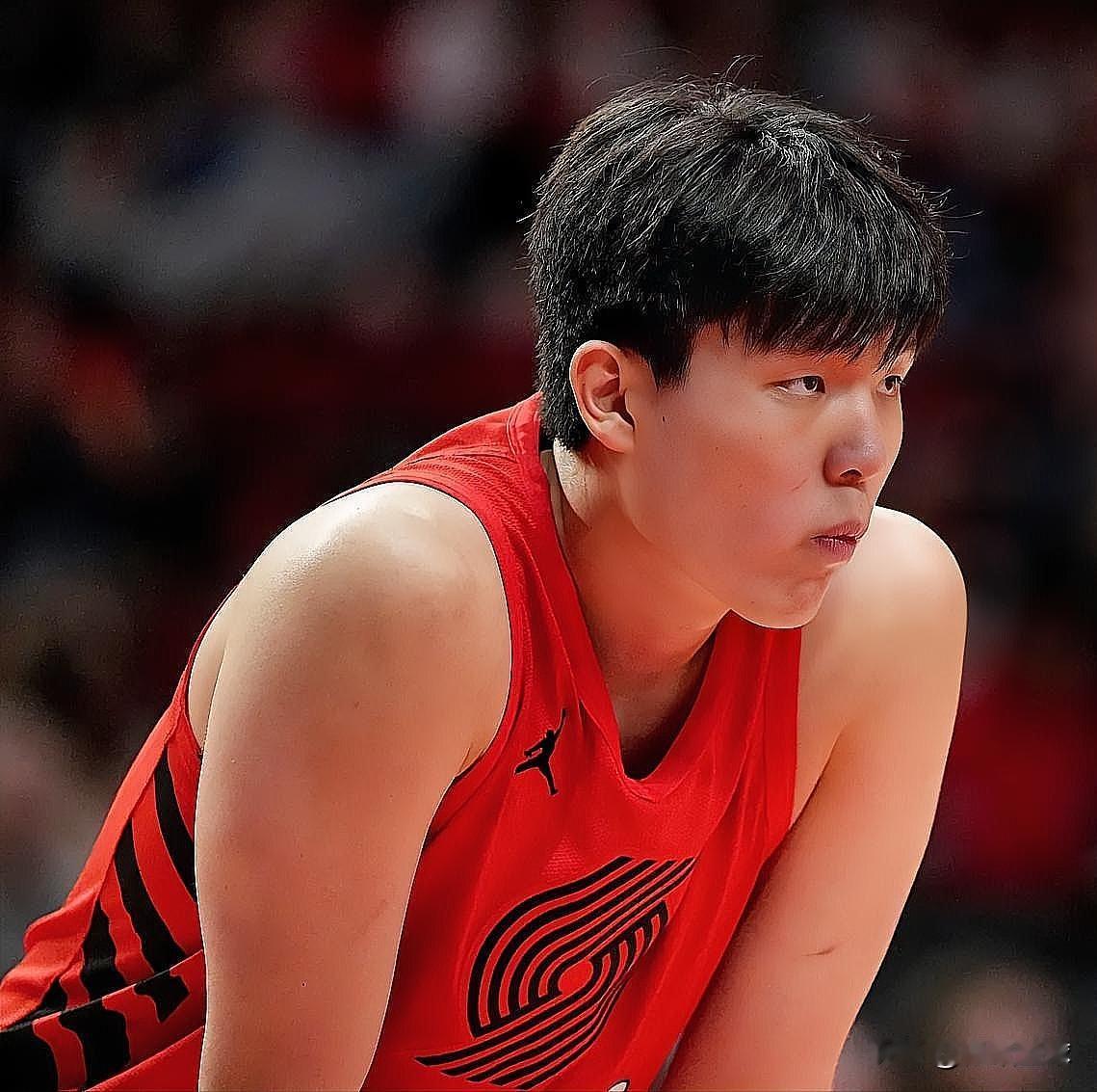 杨瀚森翻译终于说出了大实话！

近日，杨瀚森个人纪录片正在播出。在纪录片中，杨瀚