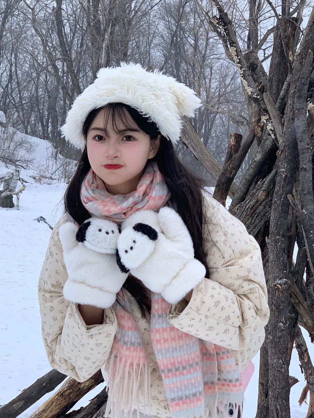 穿小碎花棉袄去雪地拍照！٩(•̤̀ᵕ•̤́๑)ᵒᵏᵎᵎᵎᵎ