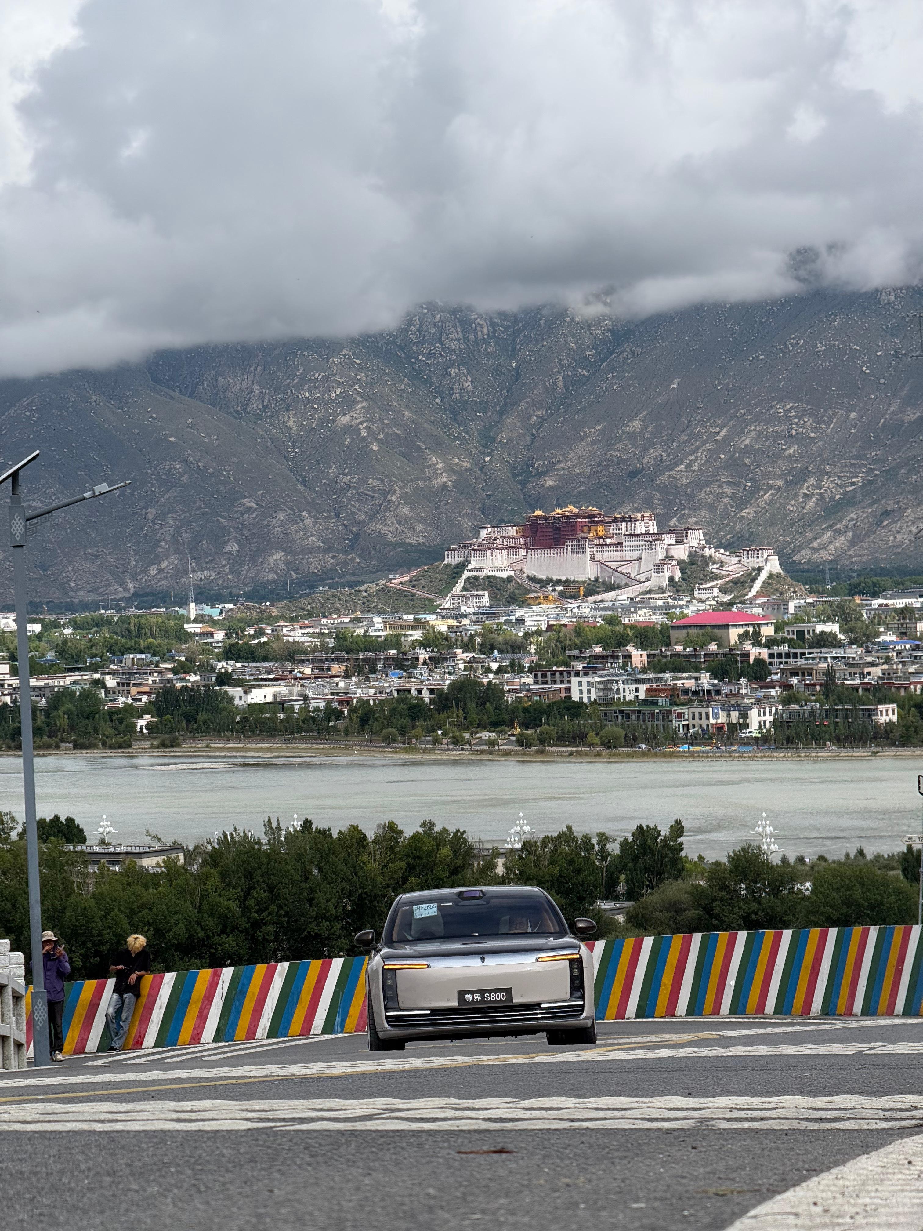 早早早很硬的兄弟们、硬不硬