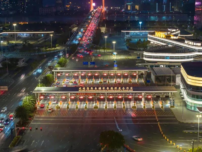 2025年12月18日，海南自由贸易港正式启动全岛封关啦！这标志着海南自贸港建设