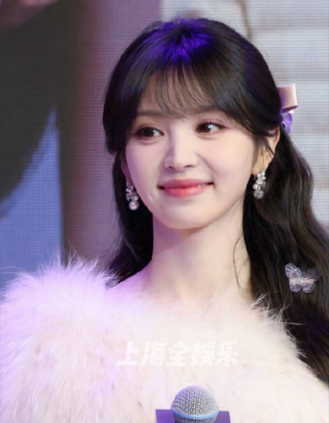 田曦薇这紫色纱裙也太仙了吧真的像从童话里走出来的