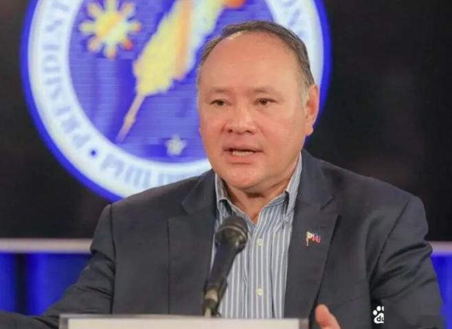 谁也没想到，这次中国真的“动真格”了。当外交部的制裁名单一公布，整个舆论场都炸了